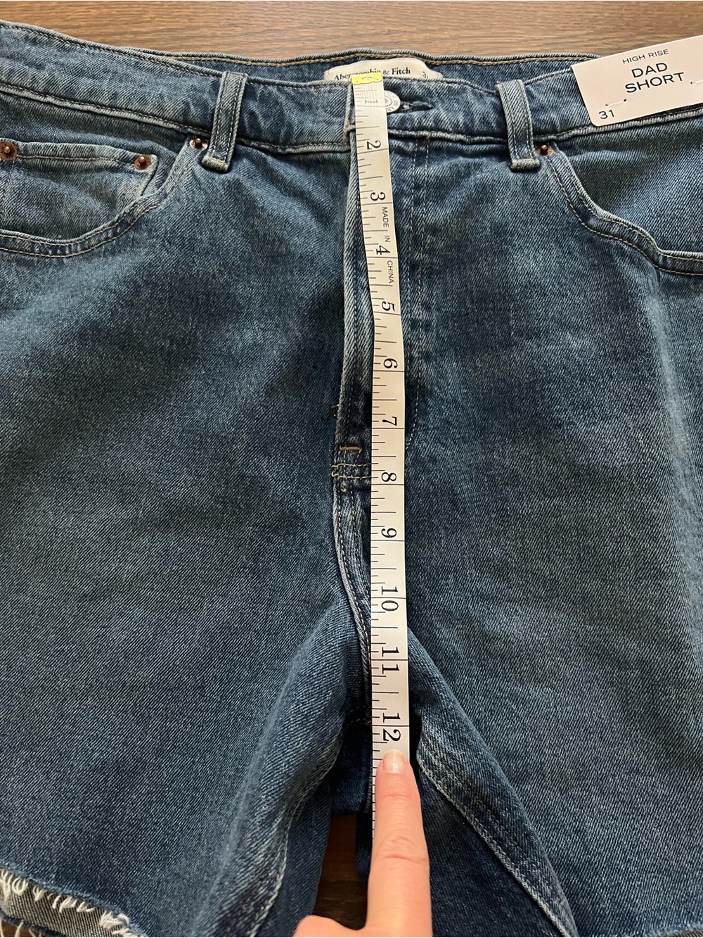 Abercrombie & Fitch High-Rise Dad Shorts 5” inseam - Picture 9 of 10